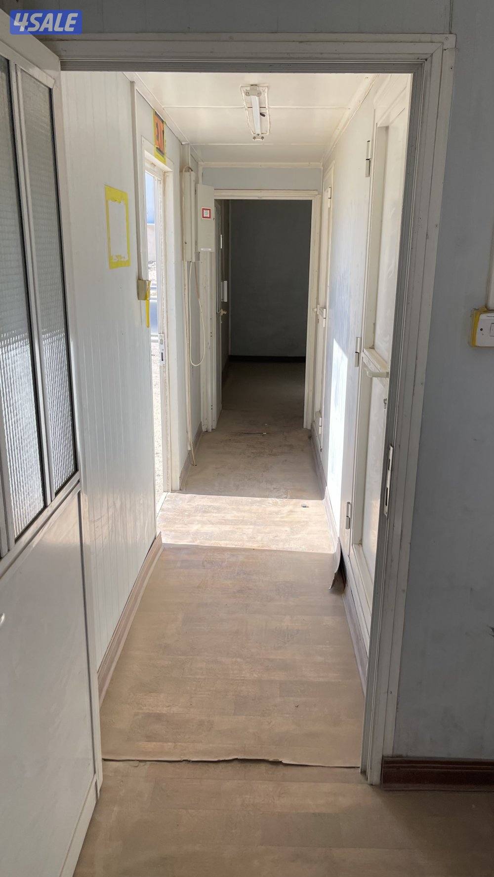 كونتينر 40 قدم / 12 متر مقسم غرفتين وحمام ومطبخ2