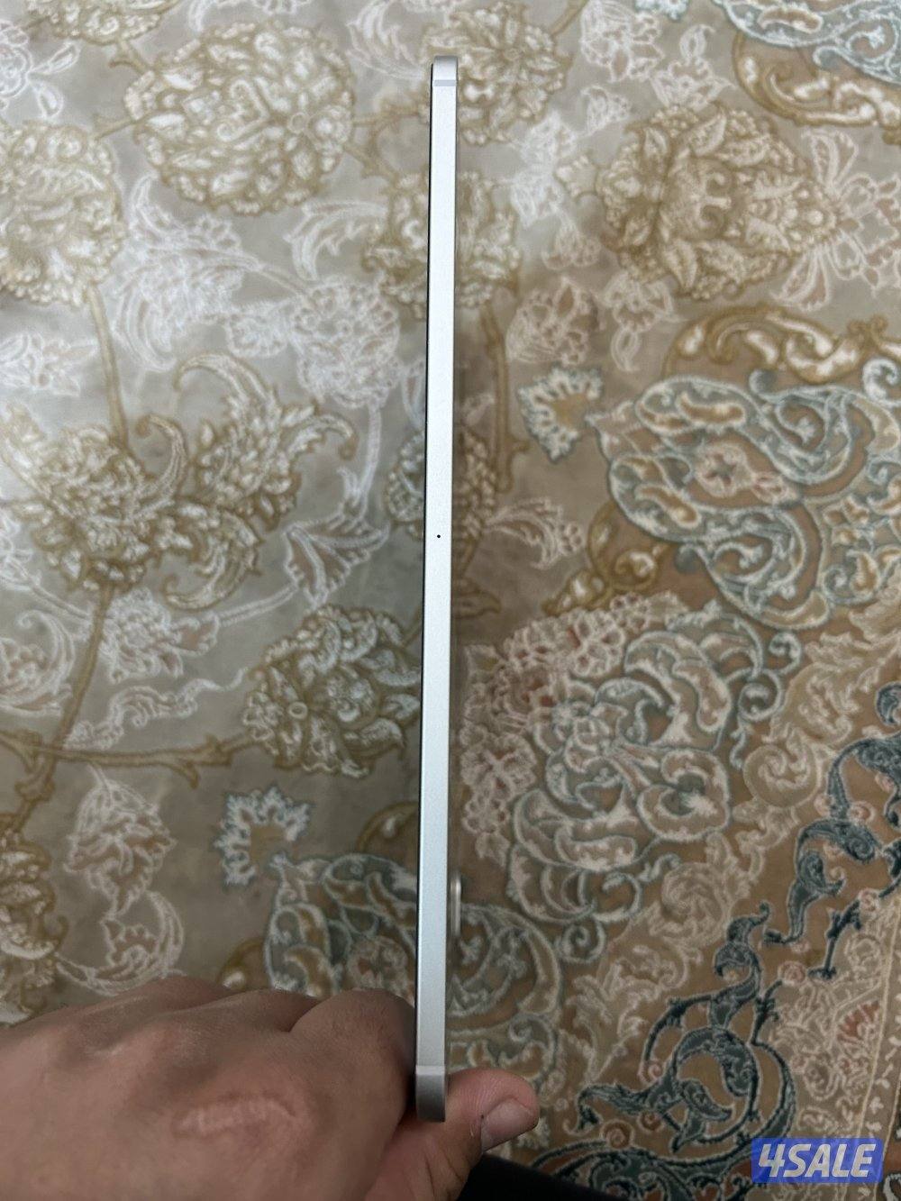 ايباد ابرو m1 قيقا 256 يأخذ شريحه 5g نضيف ولا ختش او زلغ مو مبدل شي4