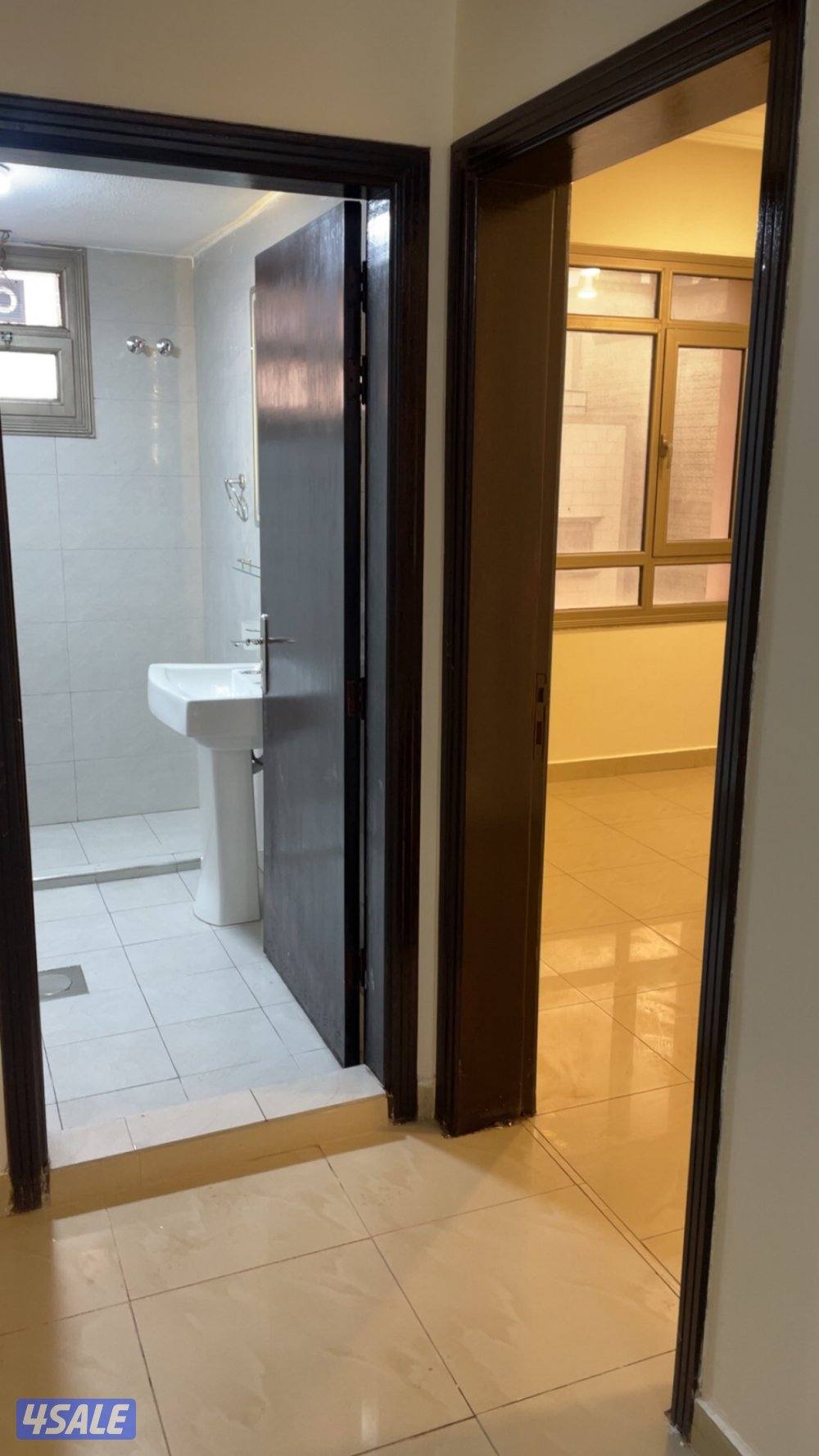 شقه للمعااااريس فقط اوعايله طفل واحد2