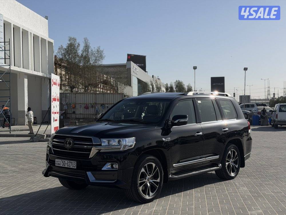 لاند كروزر VX.R 5.7 قراند تورنق موديل 2021 عداد 99 الف ساير صبغ وكاله0