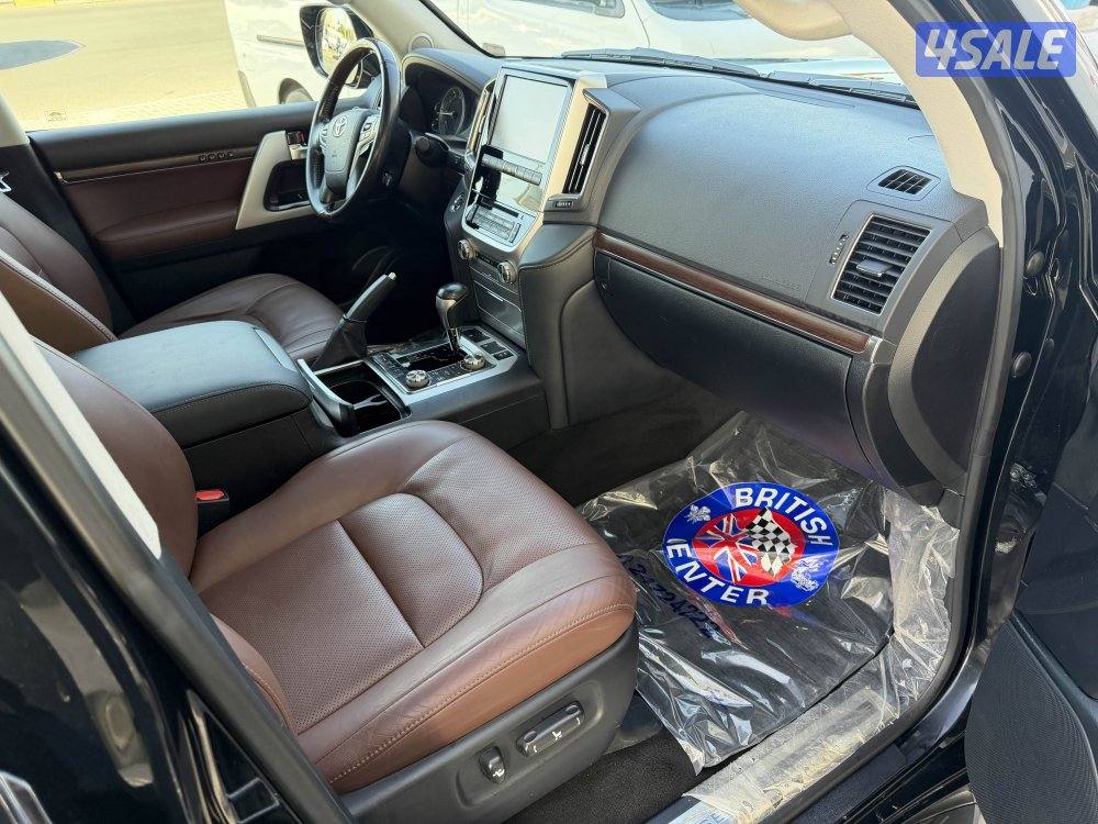 لاند كروزر VX.R 5.7 قراند تورنق موديل 2021 عداد 99 الف ساير صبغ وكاله7