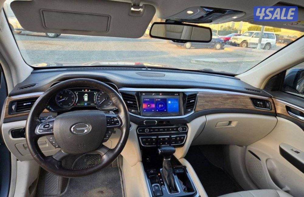 Good condition family used vehicle4