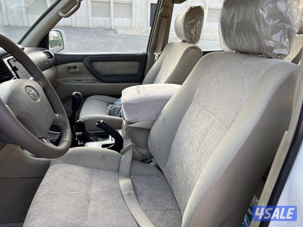 للبيع لاندكروزر موديل 20054