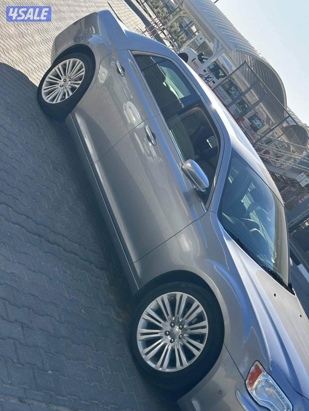 كرايسلر 2014 اعلى فئة صبغ الوكاله ممشى قليل 109 شرط  الفحص4