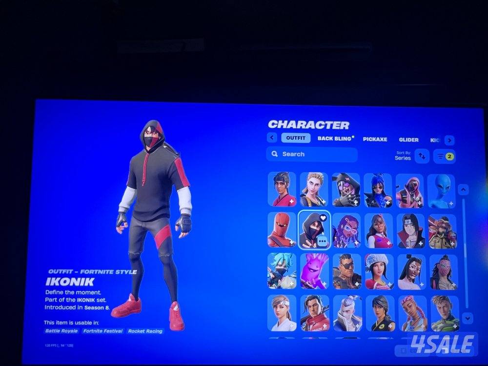 حساب فورت نايت 560 سكن + 771 رقصة شيطون + ميكاسا + ايكيونك +الجلكسي3