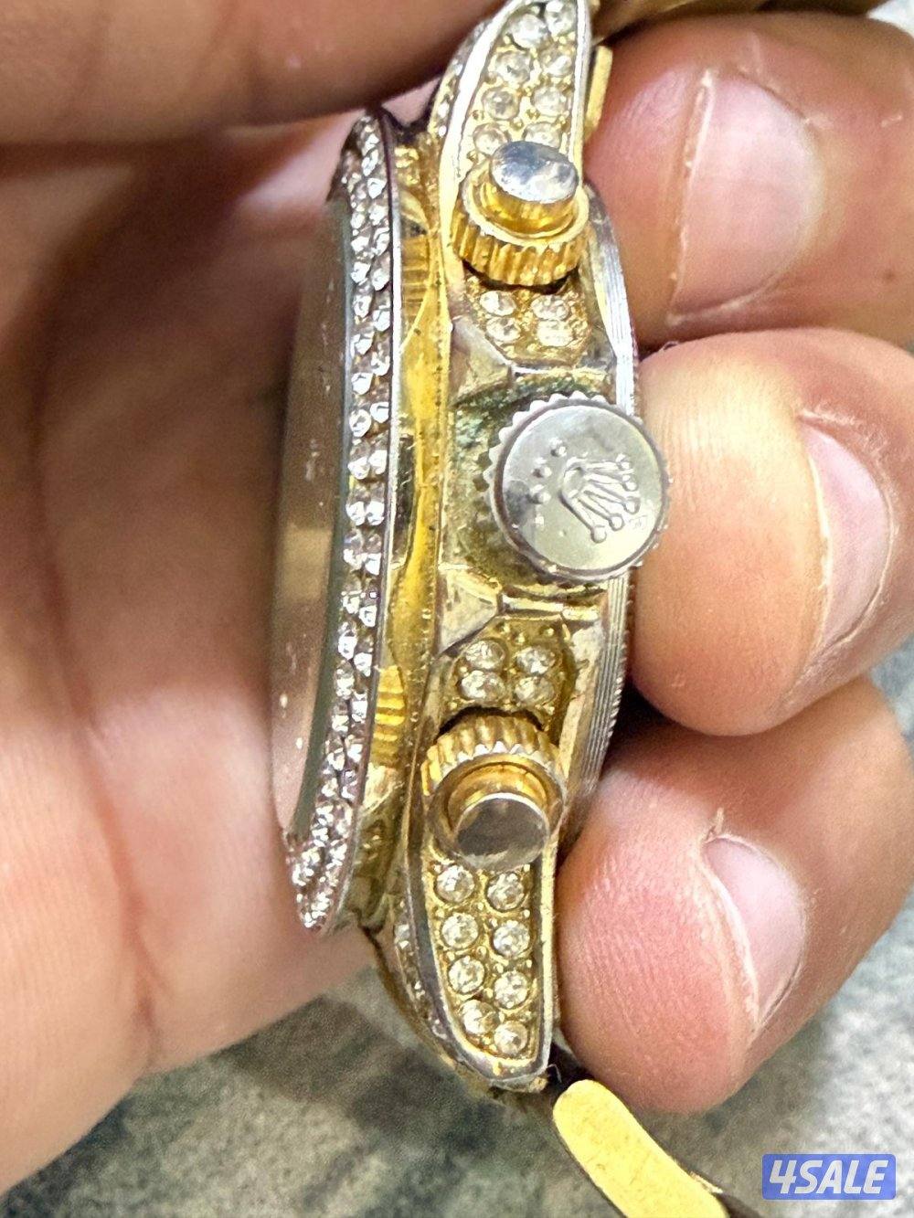 مجموعة قيمة ومميزة من الساعات النسائية ماركات مختلفه5