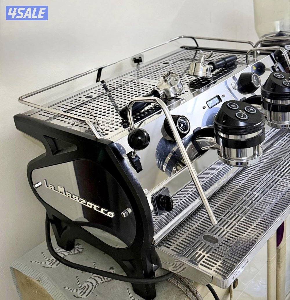 La Marzocco لامارزوكو . استرادا موديل 2017 2 جروب كما هي واضحة بالصورة2
