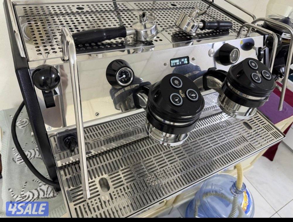 La Marzocco لامارزوكو . استرادا موديل 2017 2 جروب كما هي واضحة بالصورة3