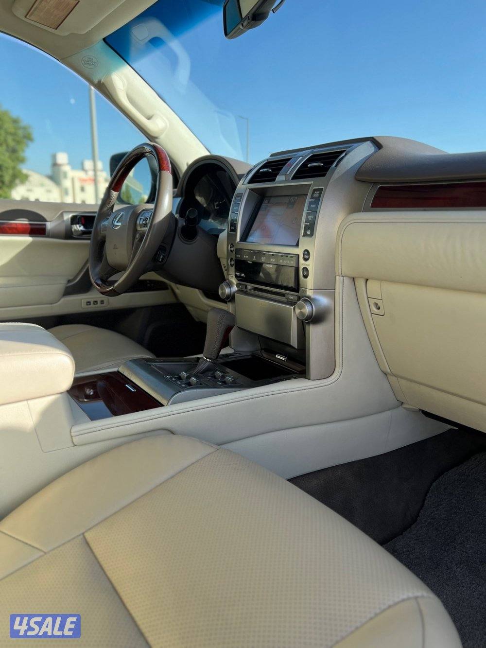 للبيع لكزس gx460 موديل 2012 ماشي 2266