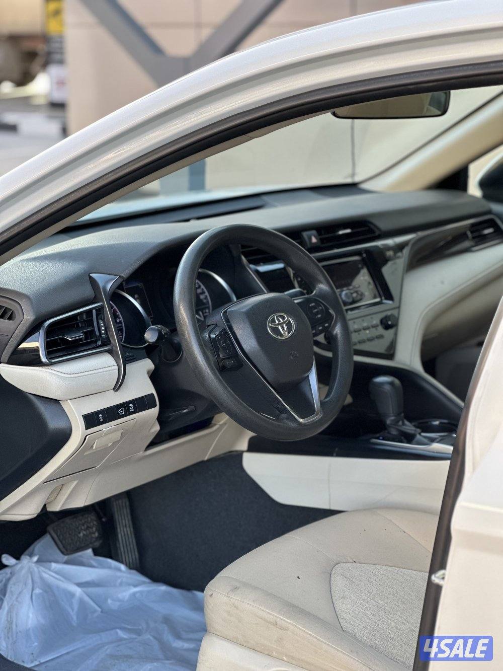 للبيع كامري 20195