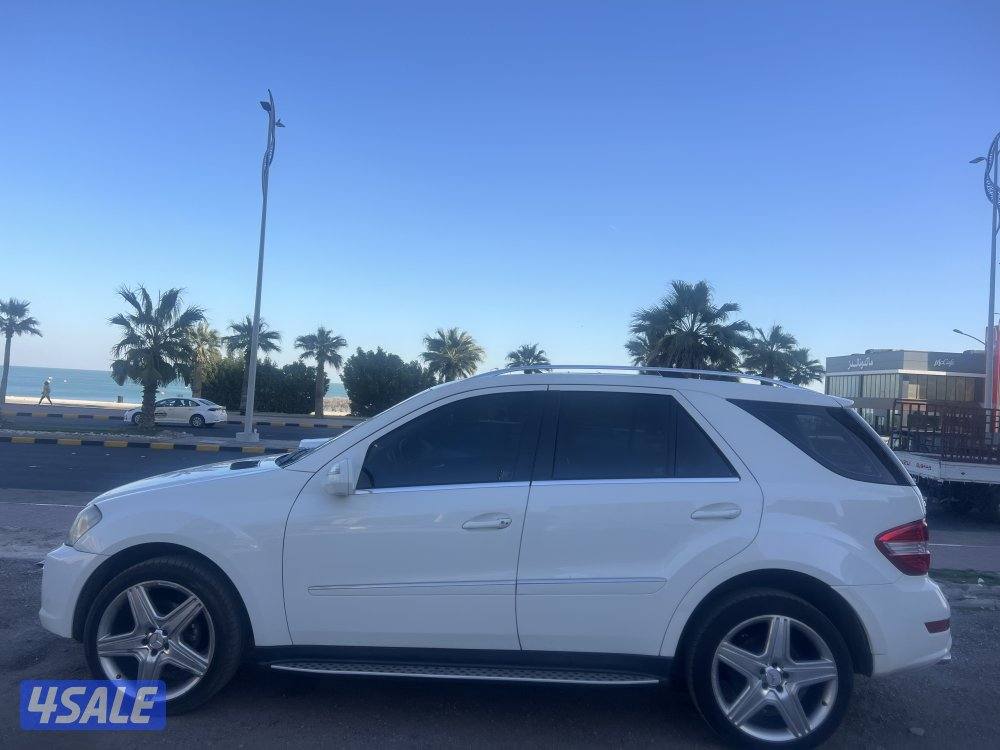 مرسيدس ML350 ابيض 2009 ماشي 230 الف0