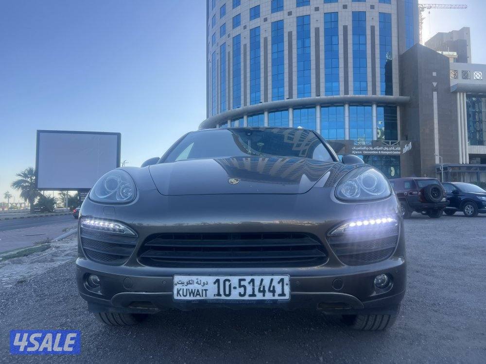 بورش كايين 6 سلندر 2011 بني بحاله ممتازه كامل المواصفات ماشي 177 الف2