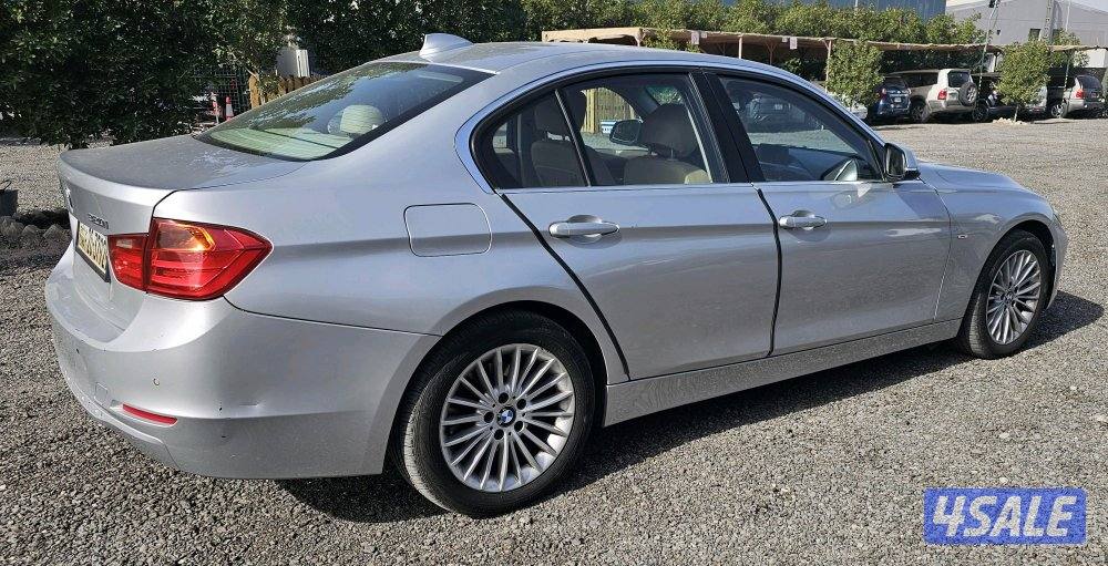 BMW 3 Series 2012 - 320i Sedan3