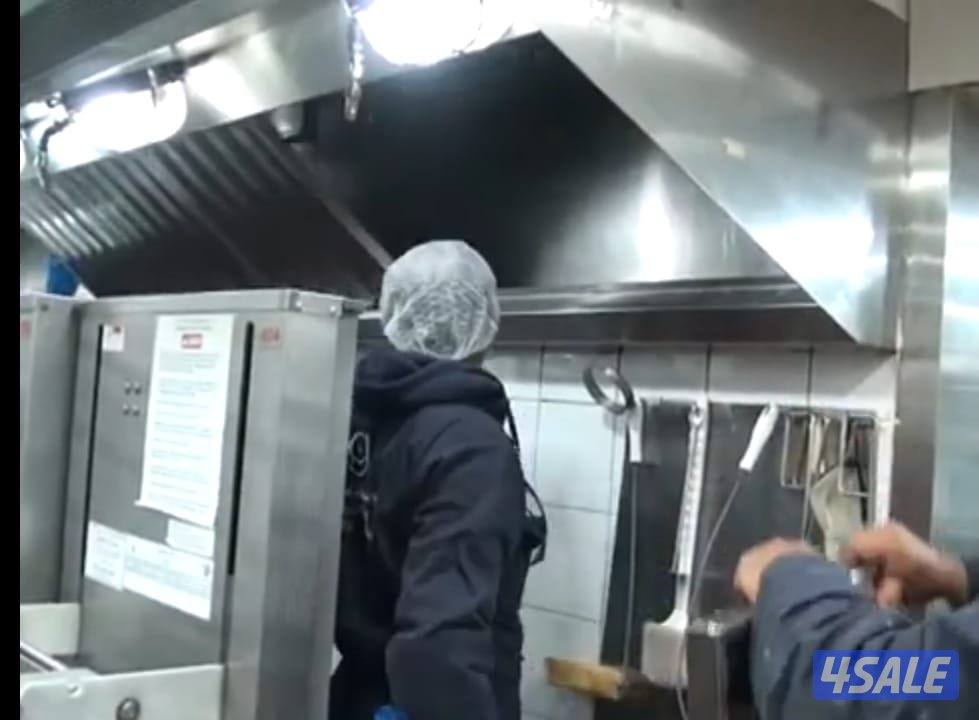 تنظيف مداخن المطاعم  تنظيف معدات المطاعم ودكات المطاعم والشفا ات بالكا0