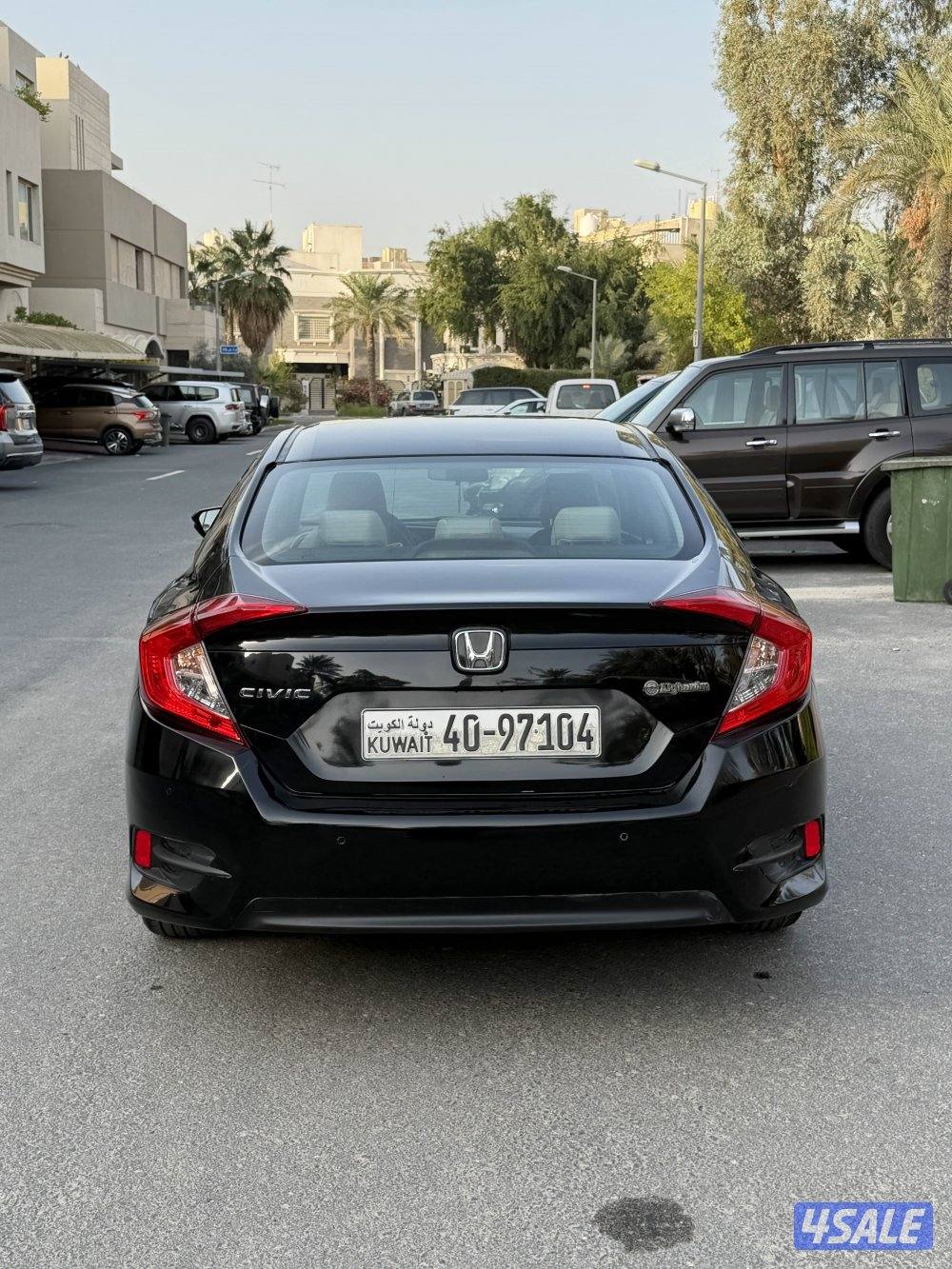 للبيع هوندا سيفيك موديل 2017 وراد الوكاله3