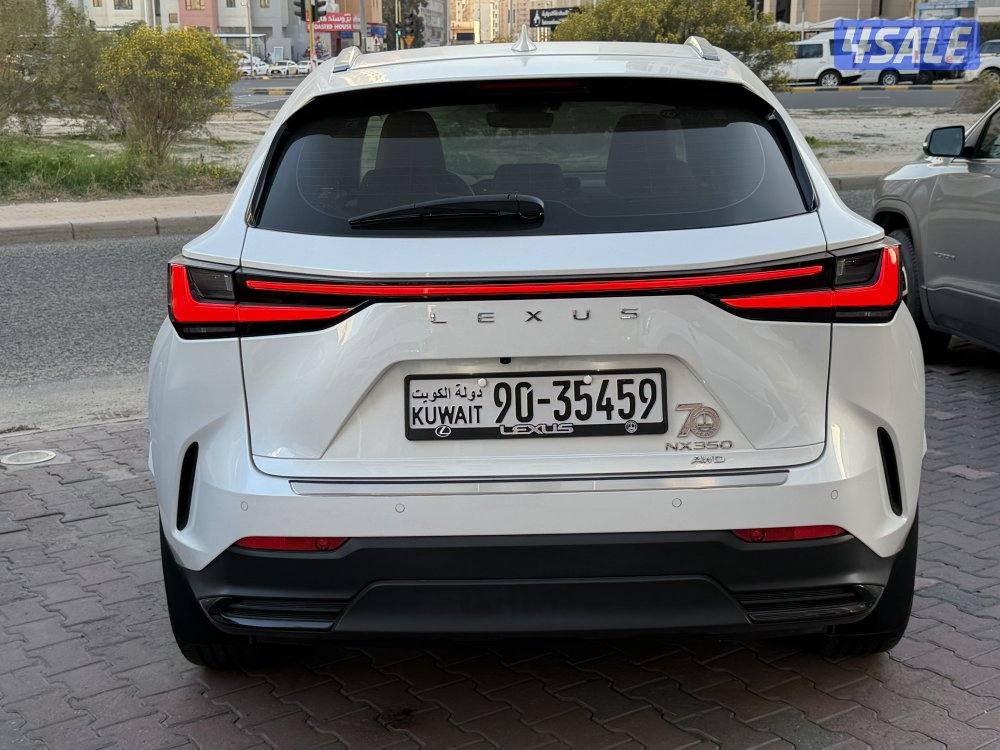 لكزس NX350 موديل 2025 ماشي 7 وكاله الساير تحت الكفاله والصيانه3