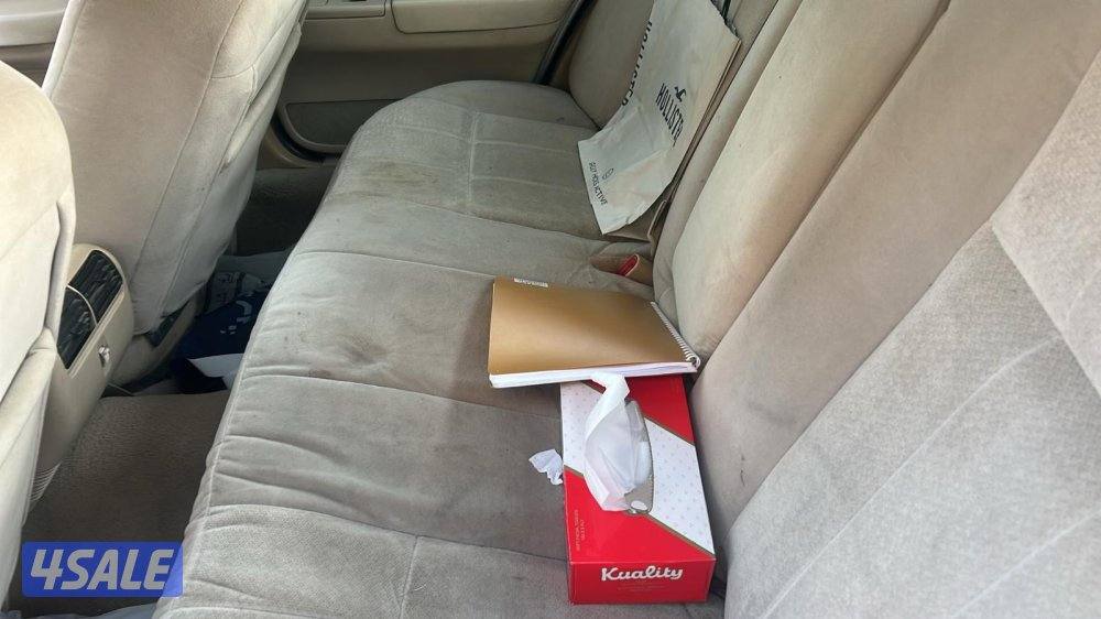 للبيع فورد فكتوريا3