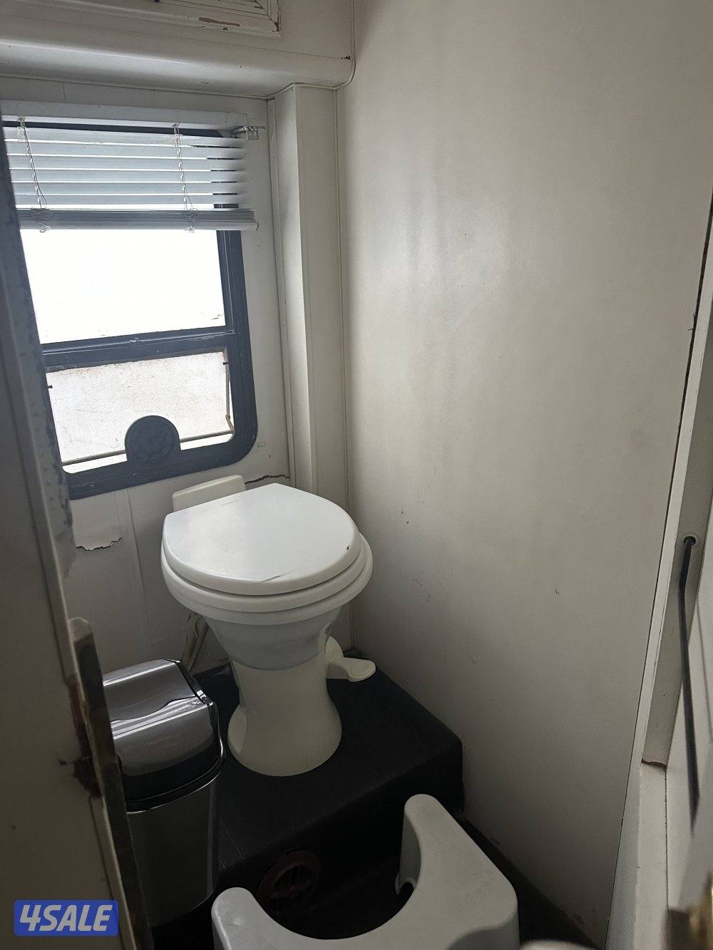 للبيع كرفان شفر كلاس سي4