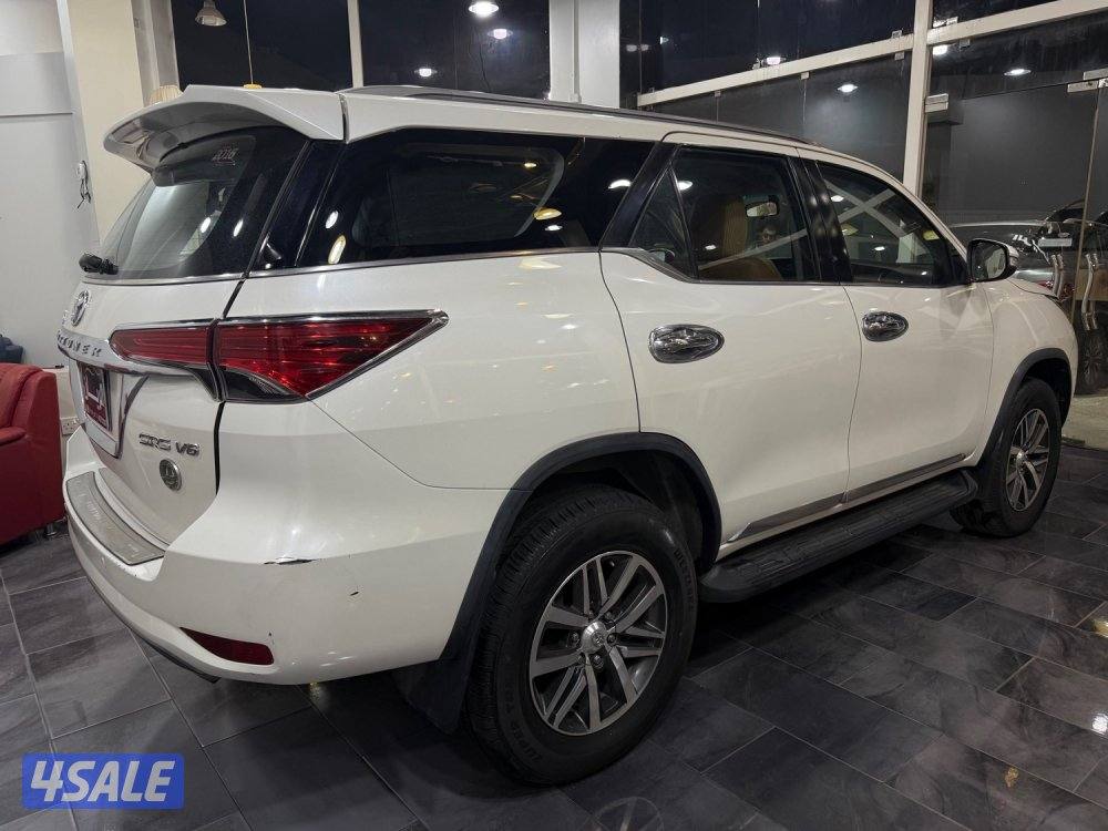 فورتنر v6 دبل قير صبغ وكالة3