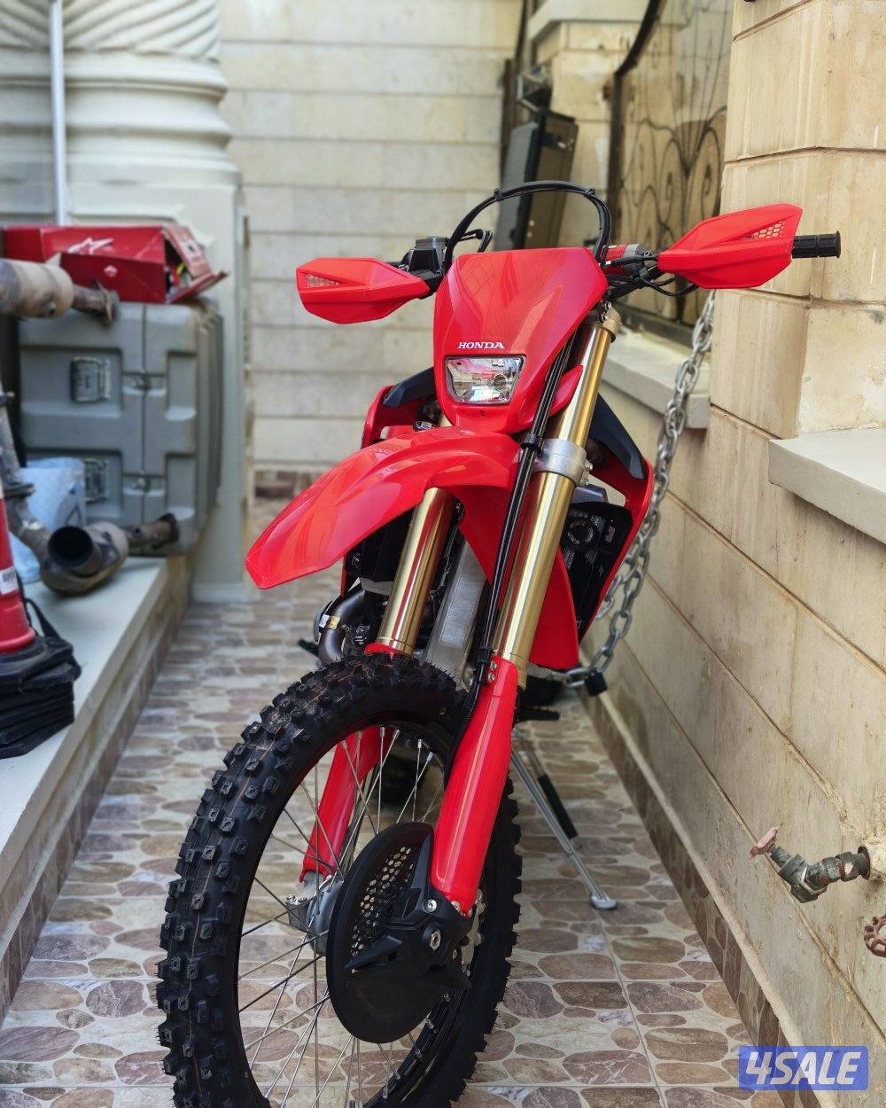 CRF X 450 CC 2025 وكالة اصفر ماشي اقل من ساعة0