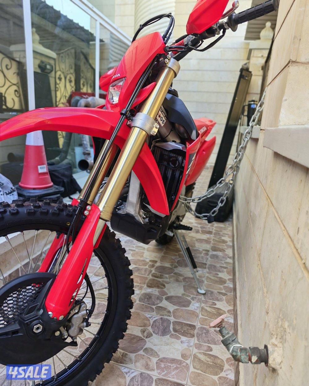 CRF X 450 CC 2025 وكالة اصفر ماشي اقل من ساعة3
