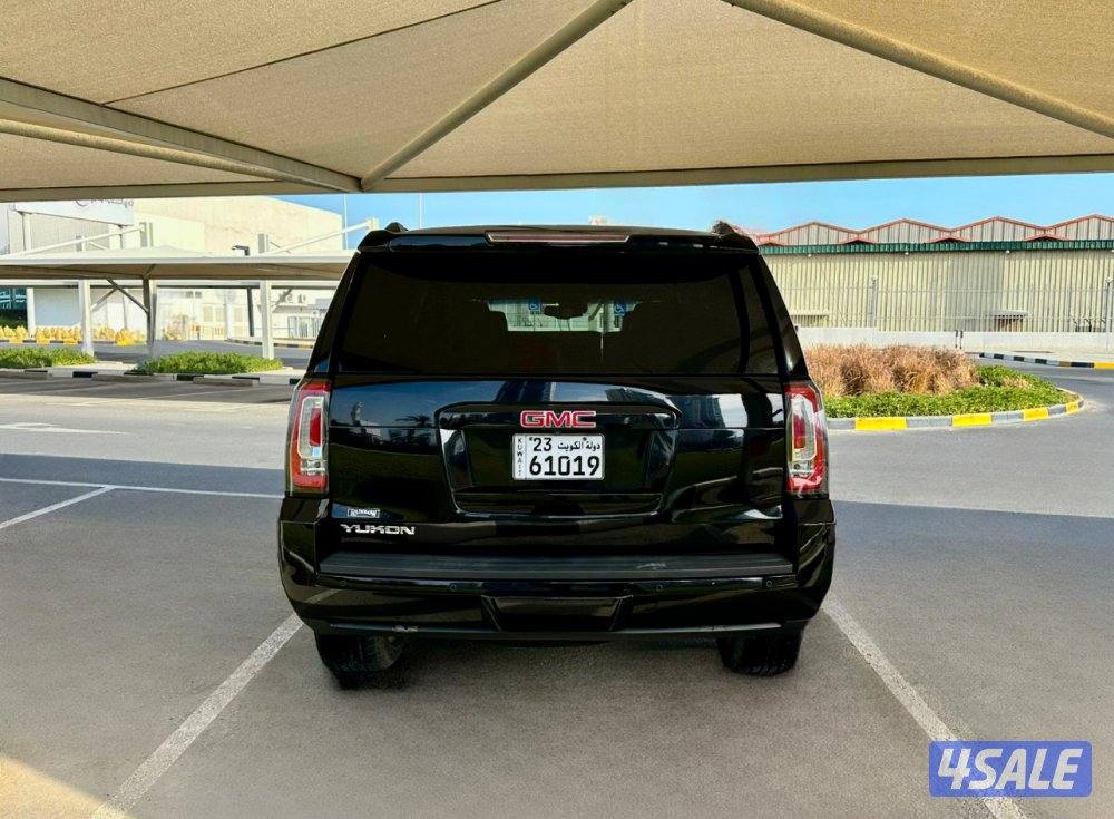 ًGMC يوكن SLT - الموديل:2016 - العداد:1835