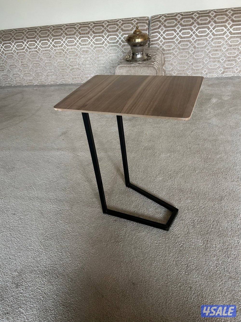 بيع وتفصيل كراسى وطاولات1