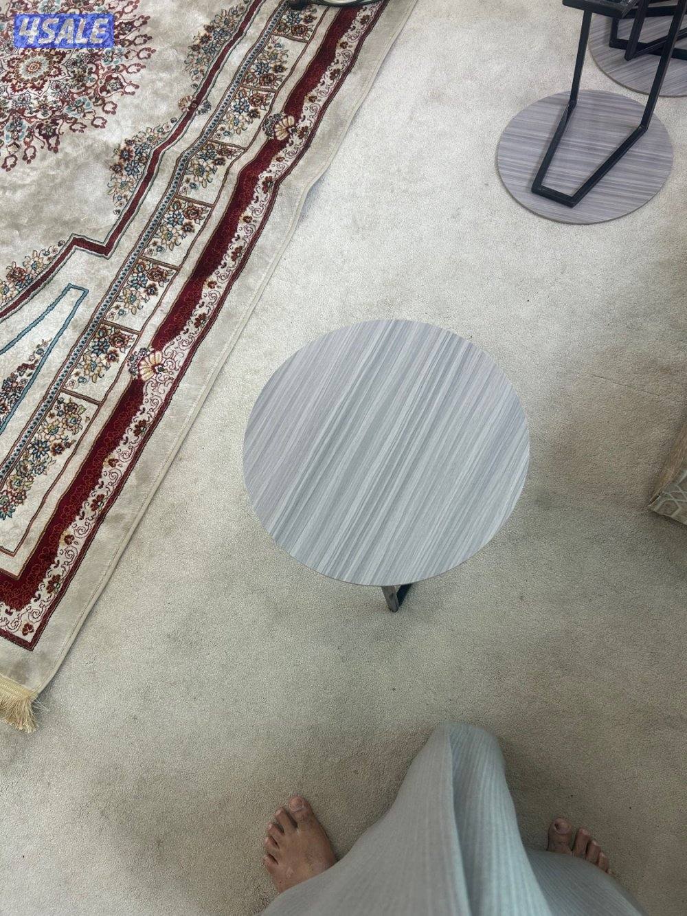 بيع وتفصيل كراسى وطاولات2