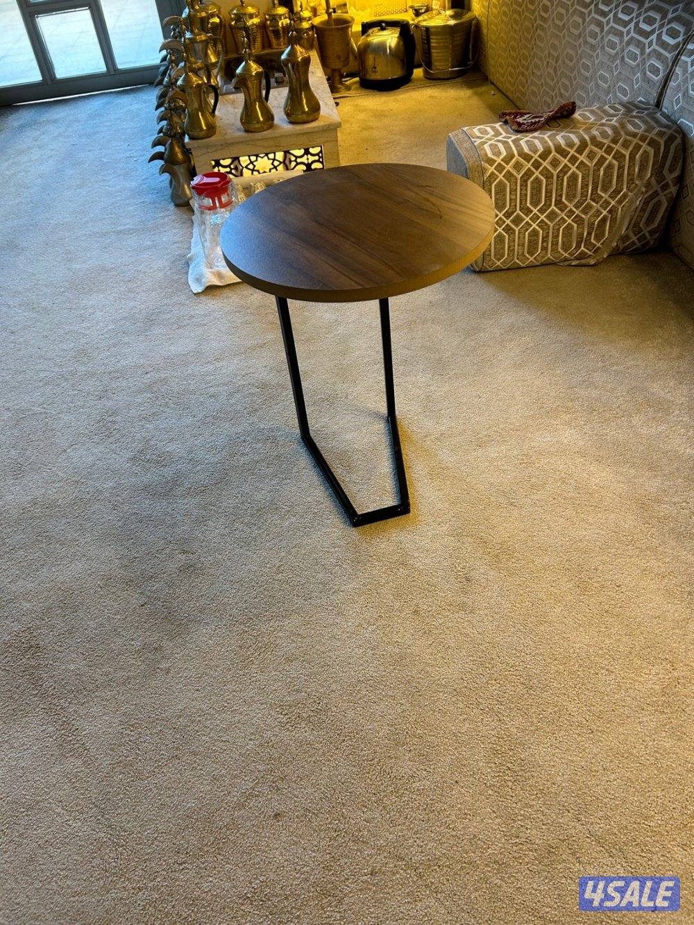 بيع وتفصيل كراسى وطاولات4