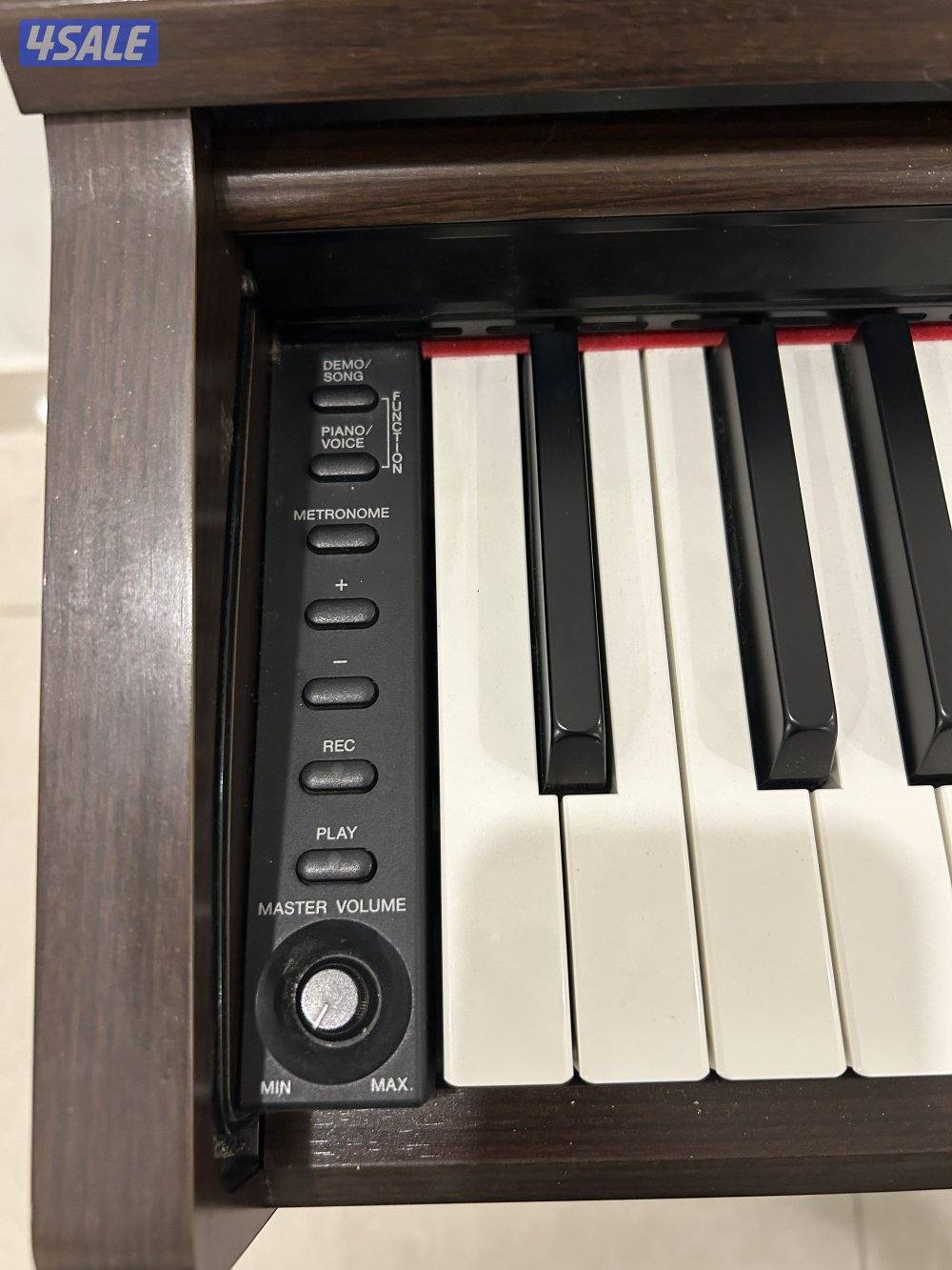 Yamaha ARIUS Digital Piano – Like New, With Bench4