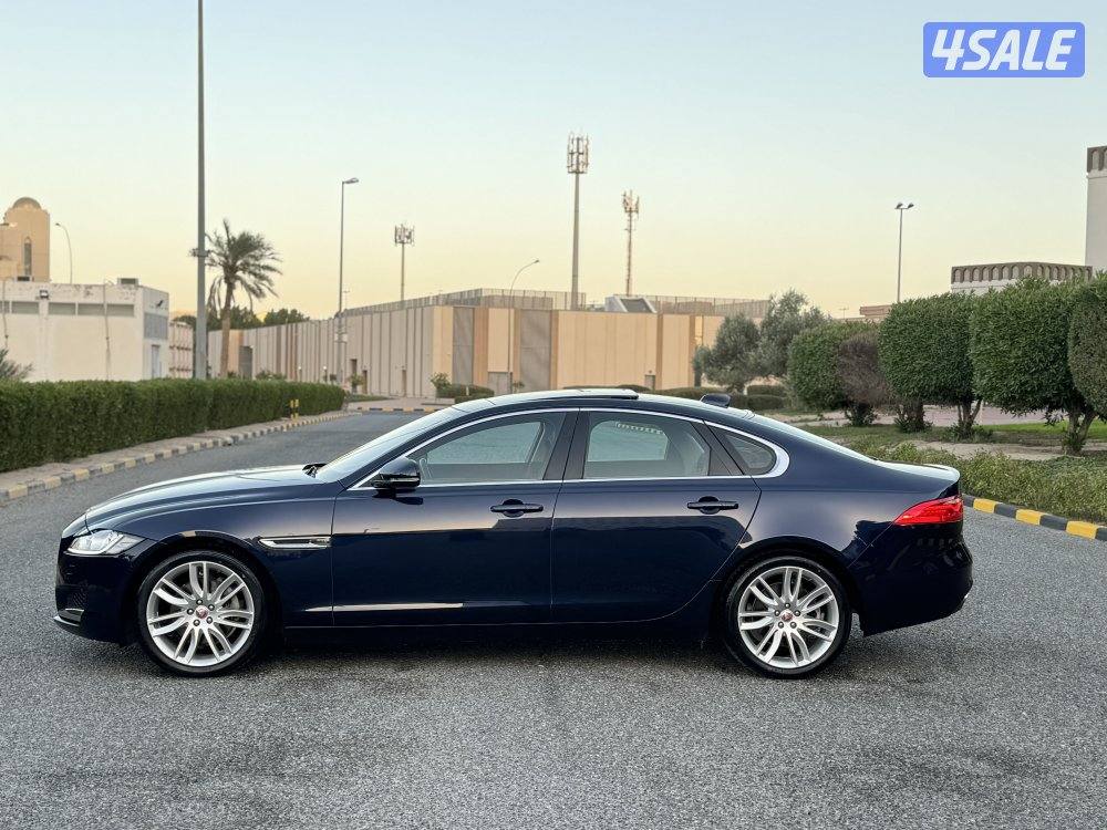 جاكوار XF 2.5t موديل 2018 صبغ الوكاله بحاله نادره8