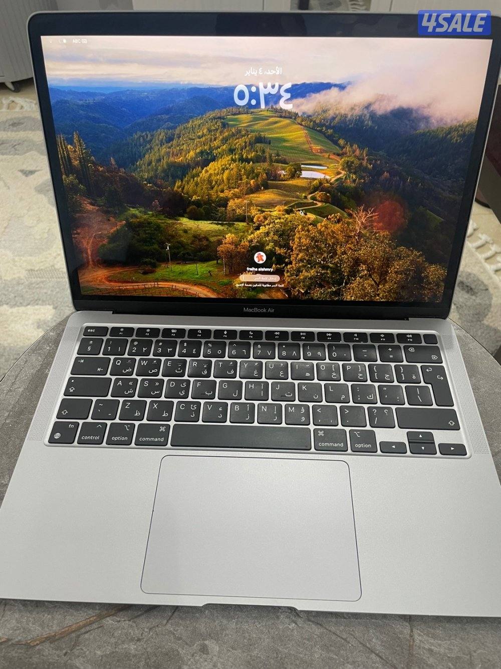 ماك بوك اير رينتا لابتوب 13بوصه 8جيجابايت رام 256SSD مخوش خفيفه1