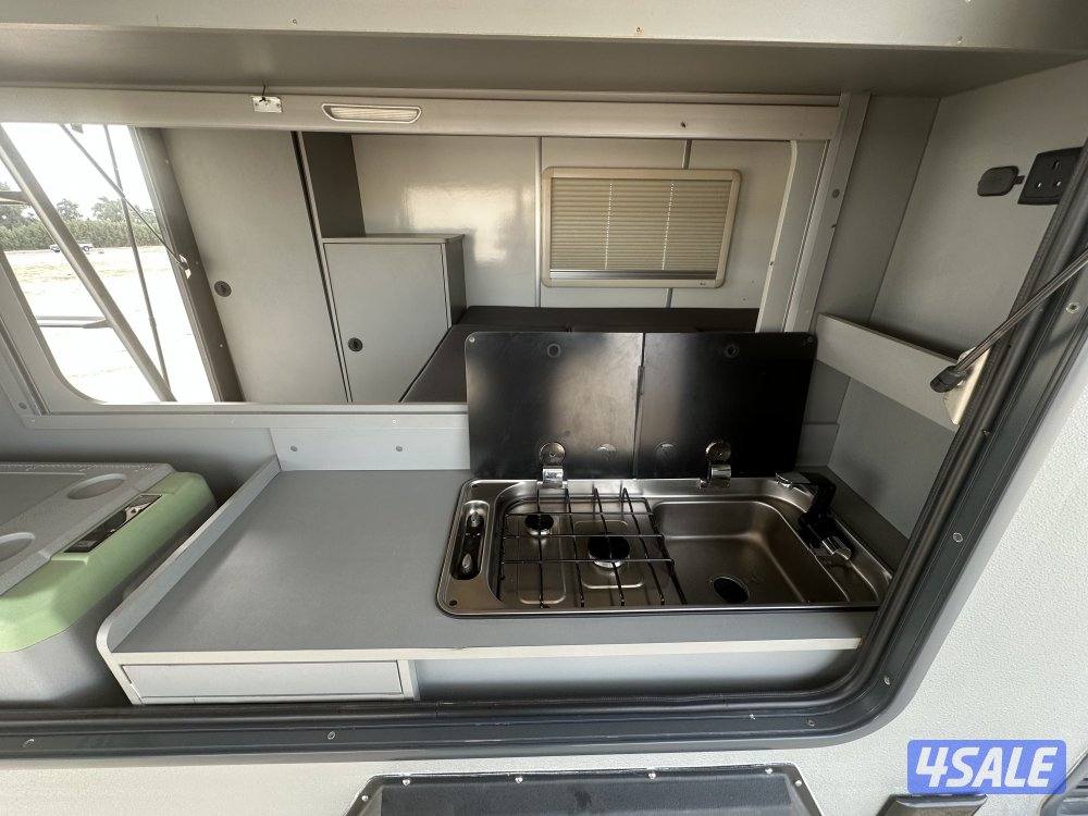 للبيع كرفان أوف رود0