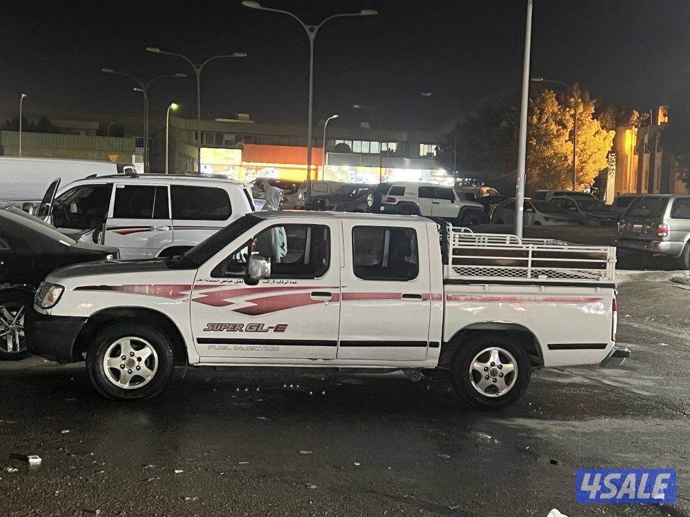 نيسان عربانه وانيت غمارتين0