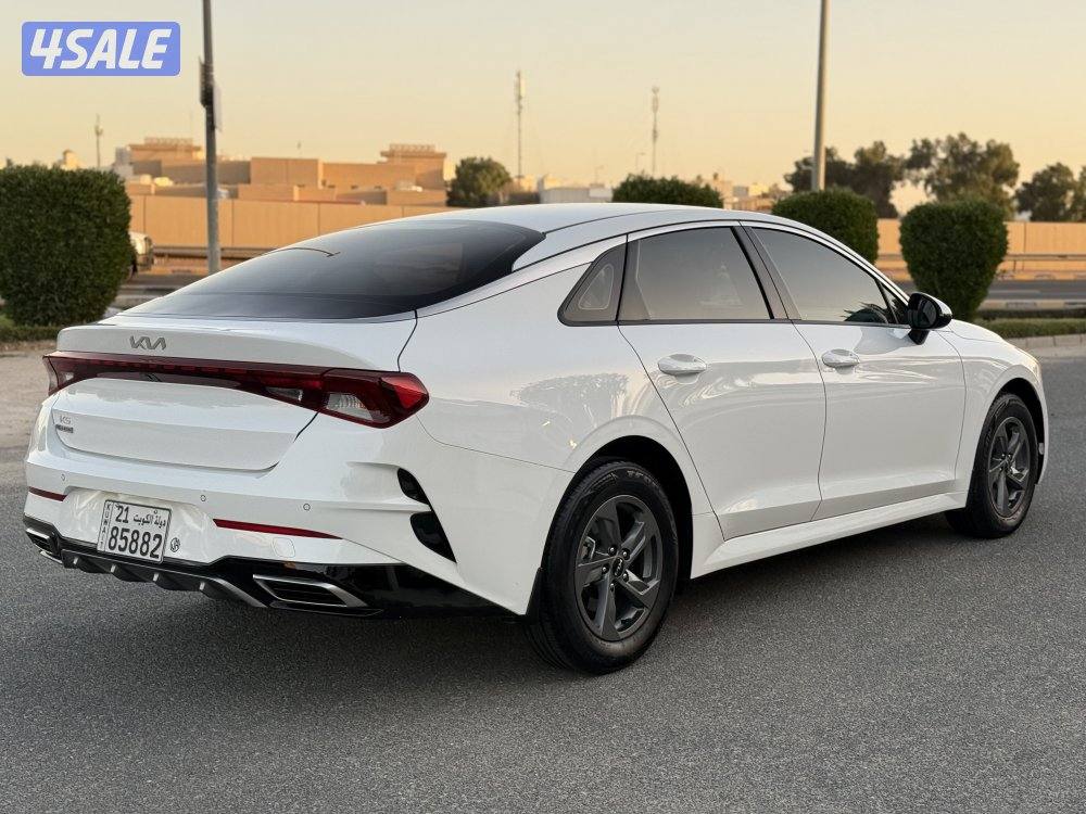 كيا K5 عداد ٩٠ الف3