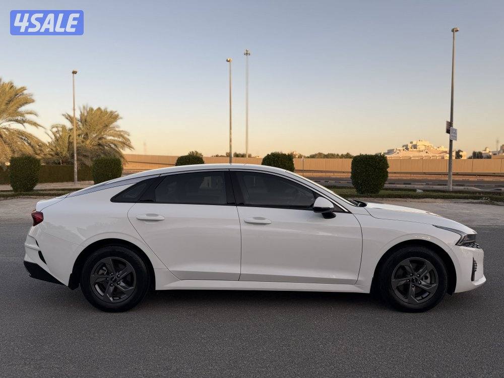 كيا K5 عداد ٩٠ الف7