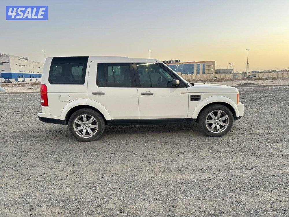لاندروفر LR3 بحالة الوكالة صبغ وكالة1
