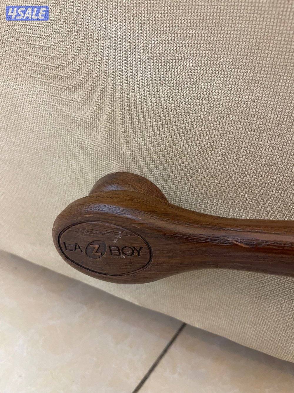 ليزي بوي الاصلي هزاز ويفرد استرخاء الاصلي في بيج وفي كحلي قوي3