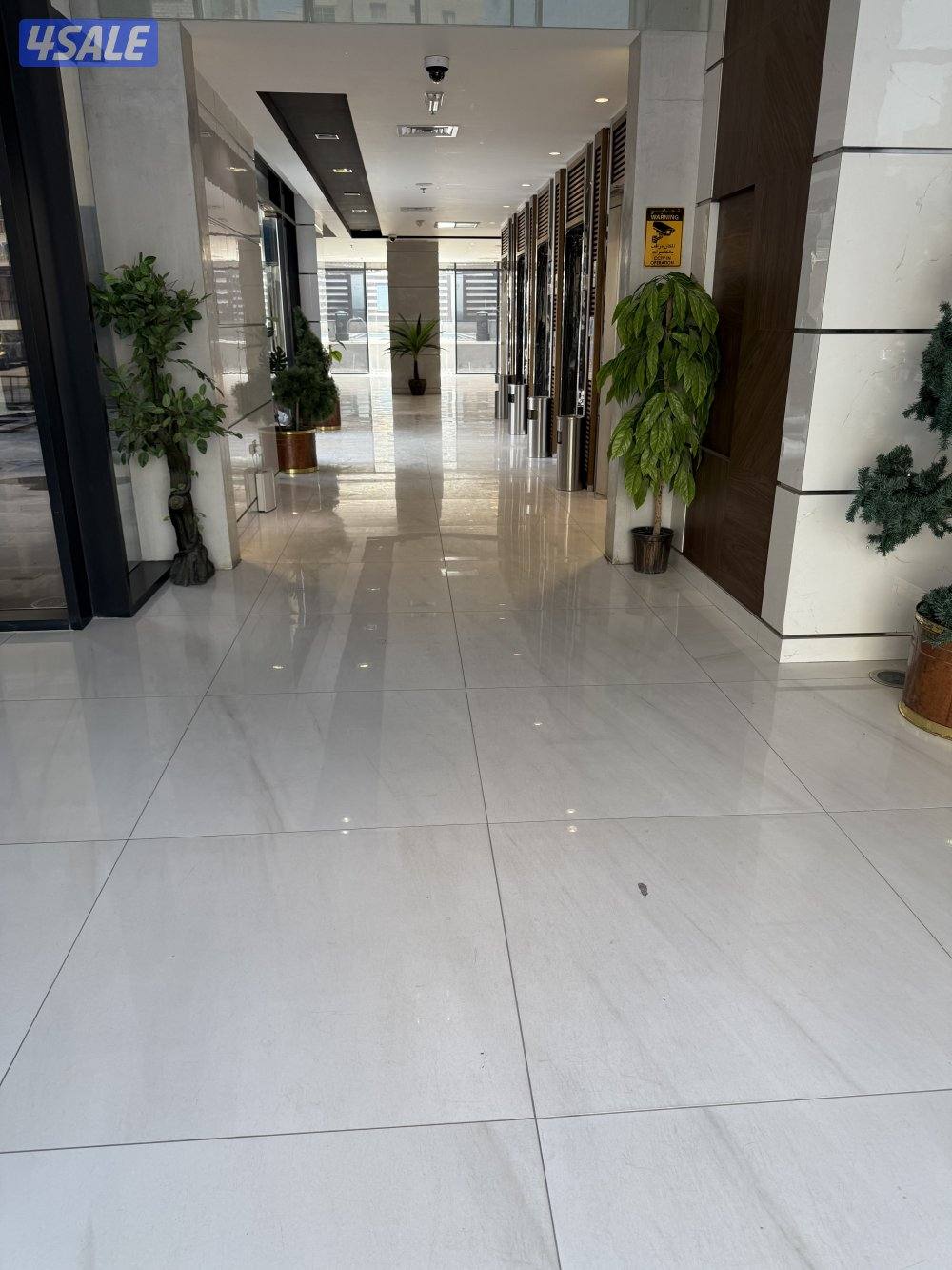 شقه ٣غرف وصاله وحمامين ومطبخ بها غرفه ماستر2