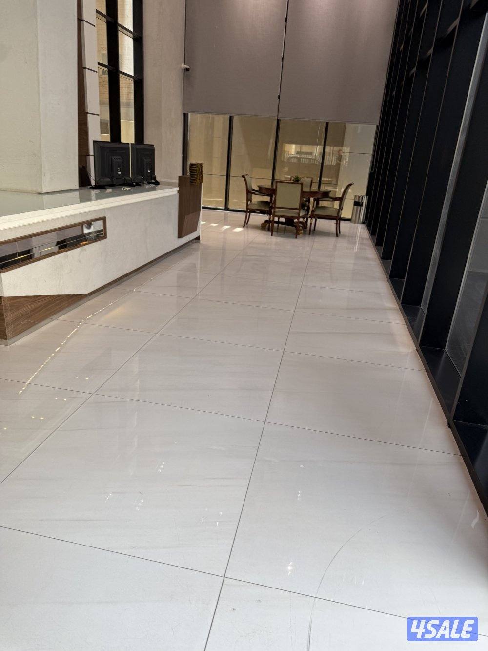 شقه ٣غرف وصاله وحمامين ومطبخ بها غرفه ماستر10