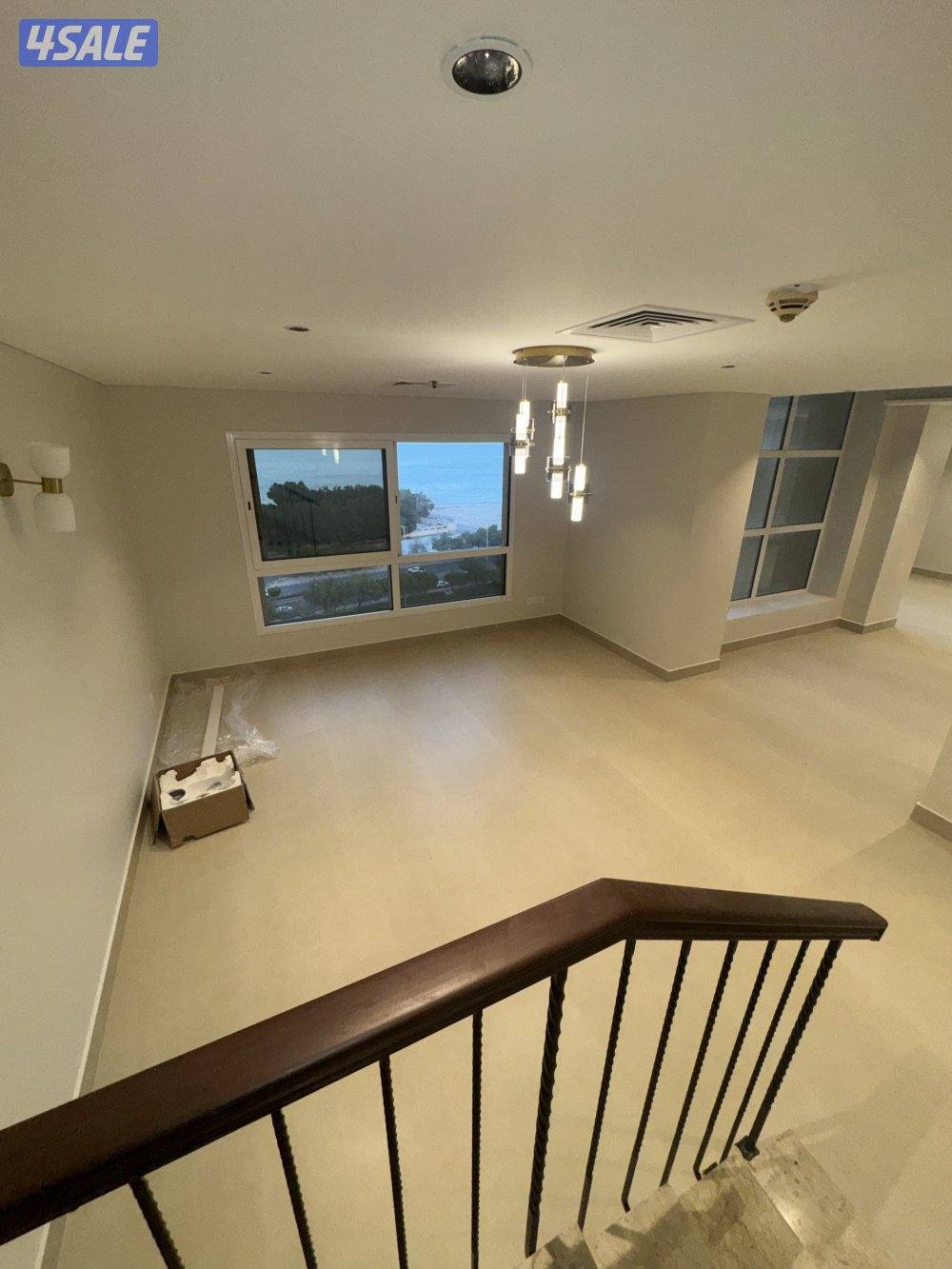 لإيجار شقه اطلاله بحريه كاملة دوبلكس مساحه 230متر3