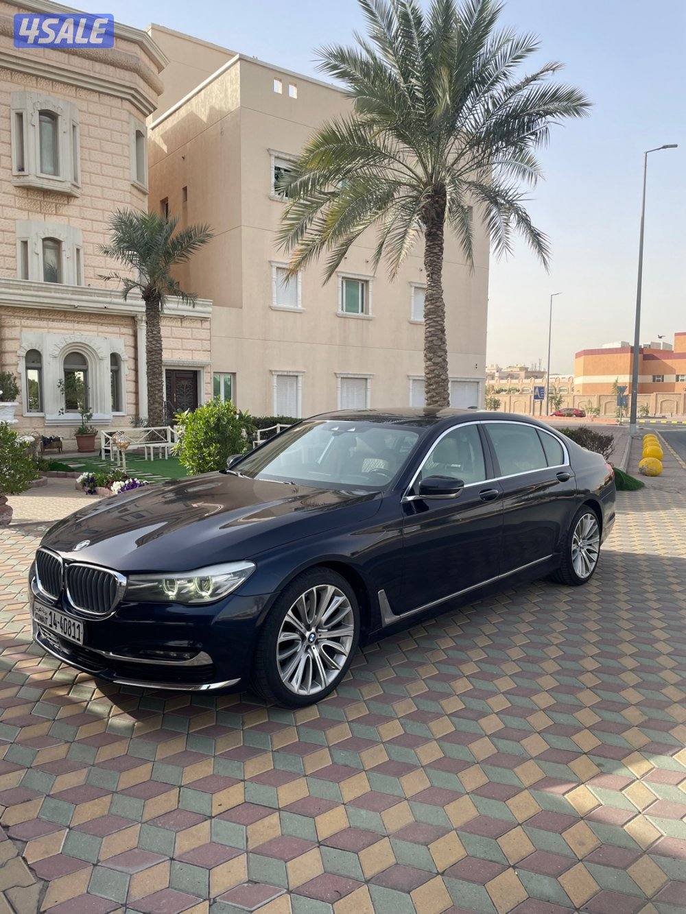 للبيع بي ام 740لارج كامل المواصفات ماشي 199 صبغ الوكاله وشرط الفحص0