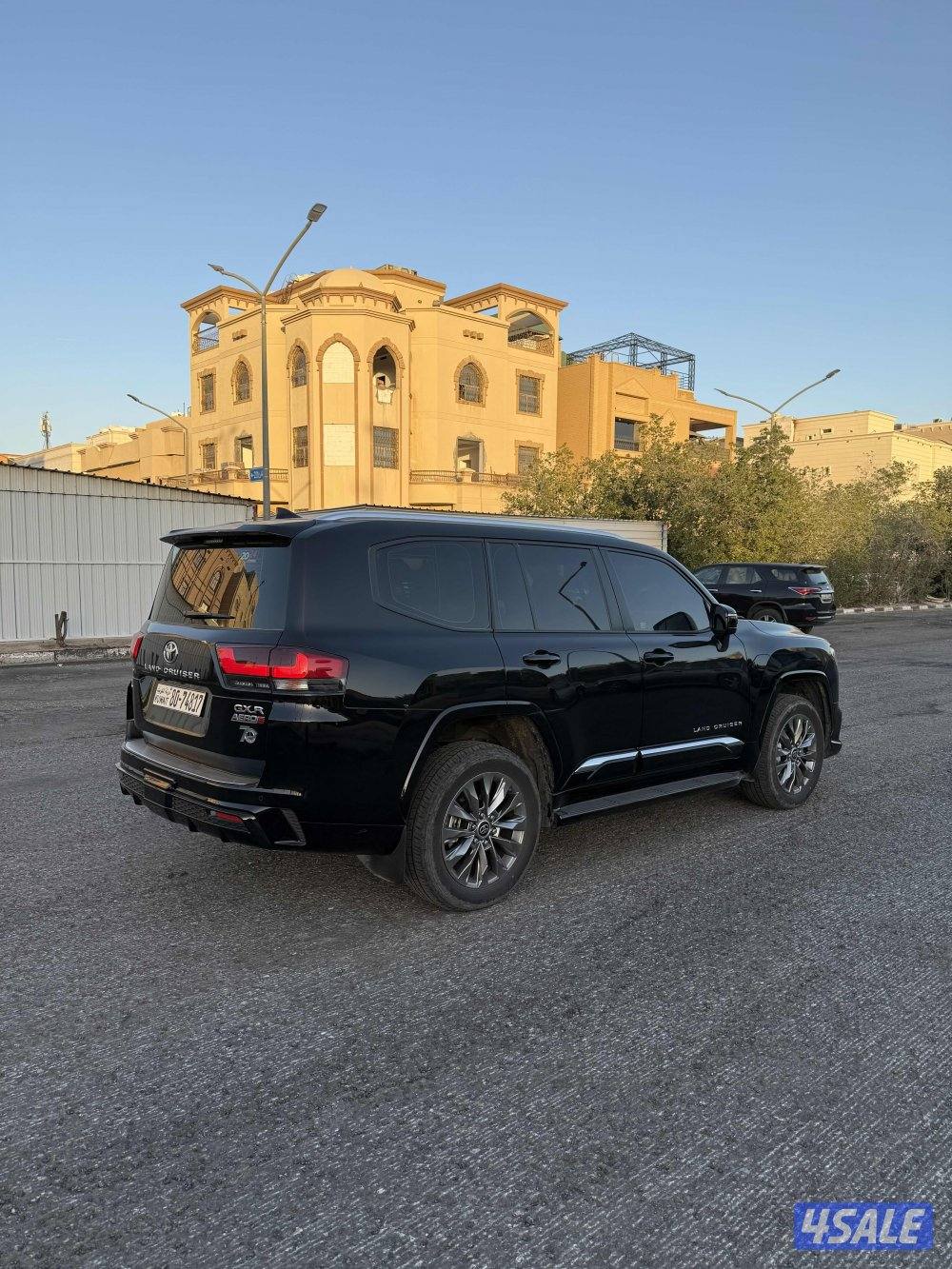 لاند كروزر1