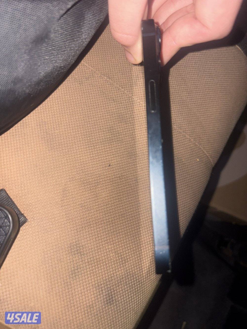 IPhone 14 | dark blue | 128 gigs | in good condition |3