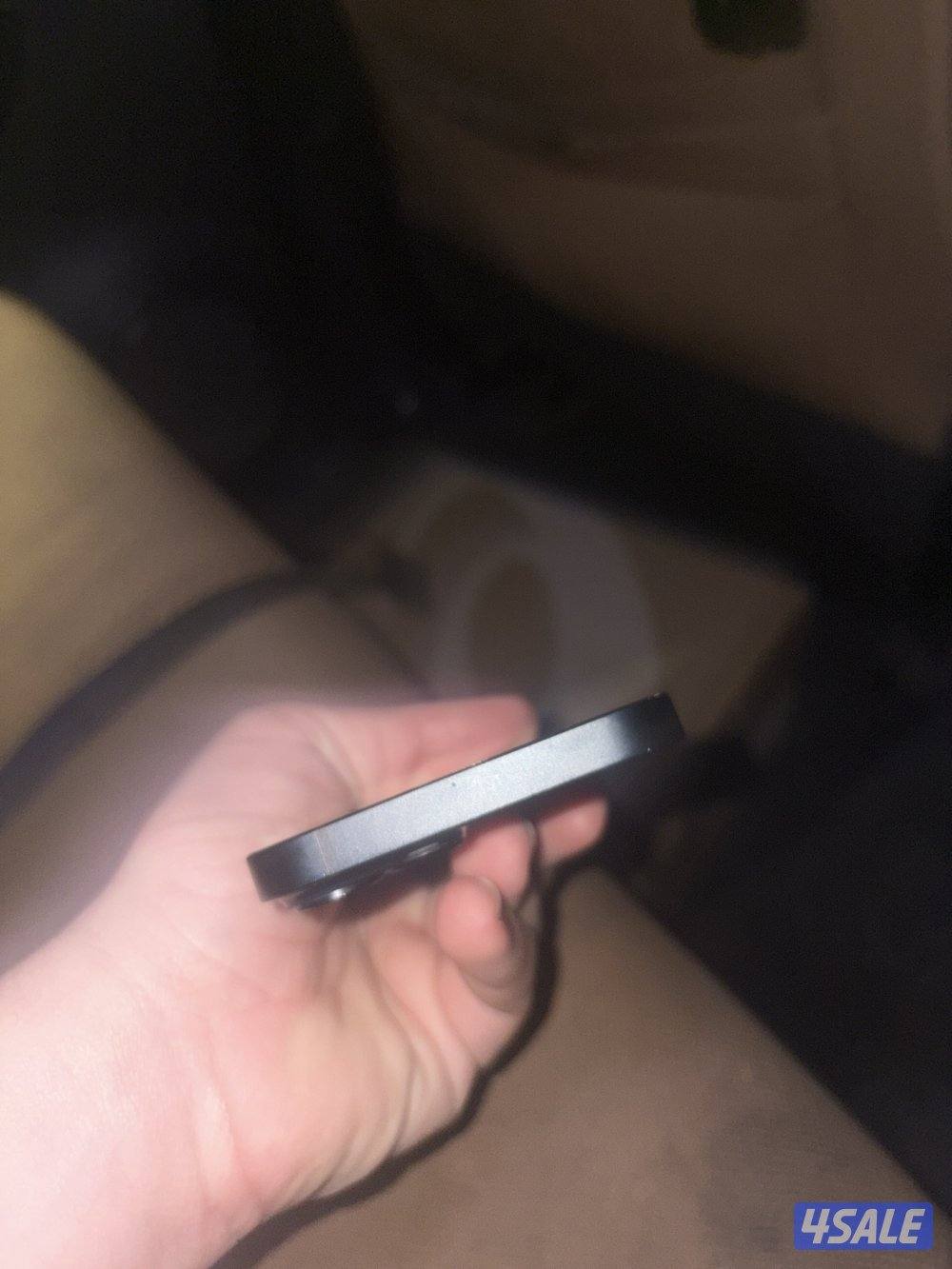 IPhone 14 | dark blue | 128 gigs | in good condition |5