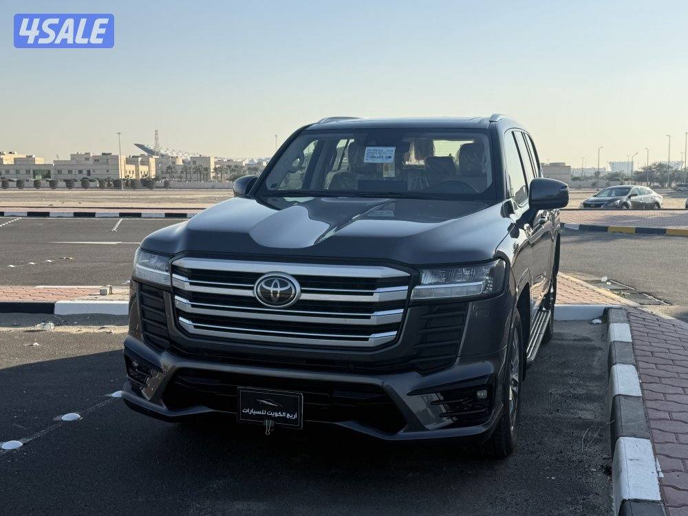 للبيع لاند كروزر2022 صبغ الوكاله2