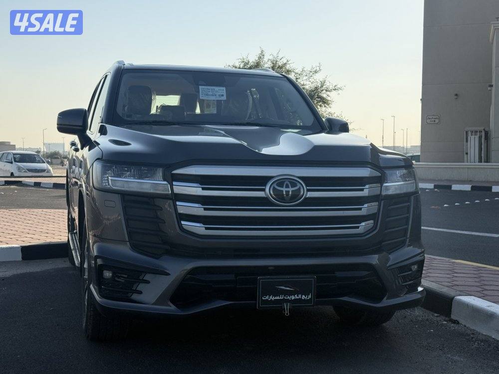 للبيع لاند كروزر2022 صبغ الوكاله3