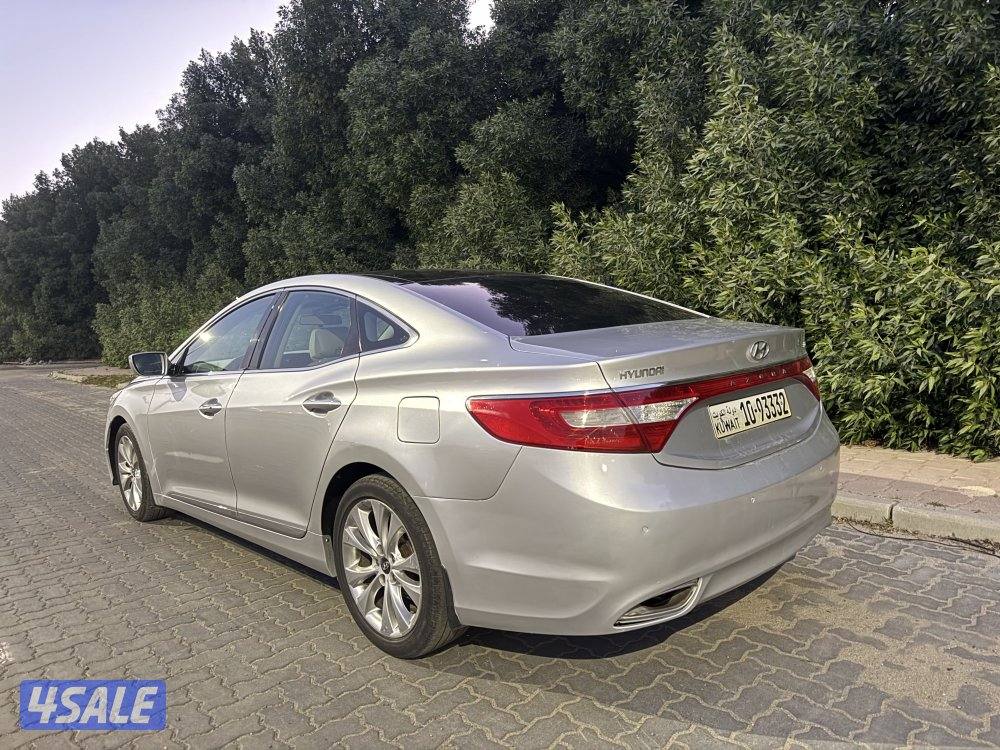 هيونداي أزيرا 20122