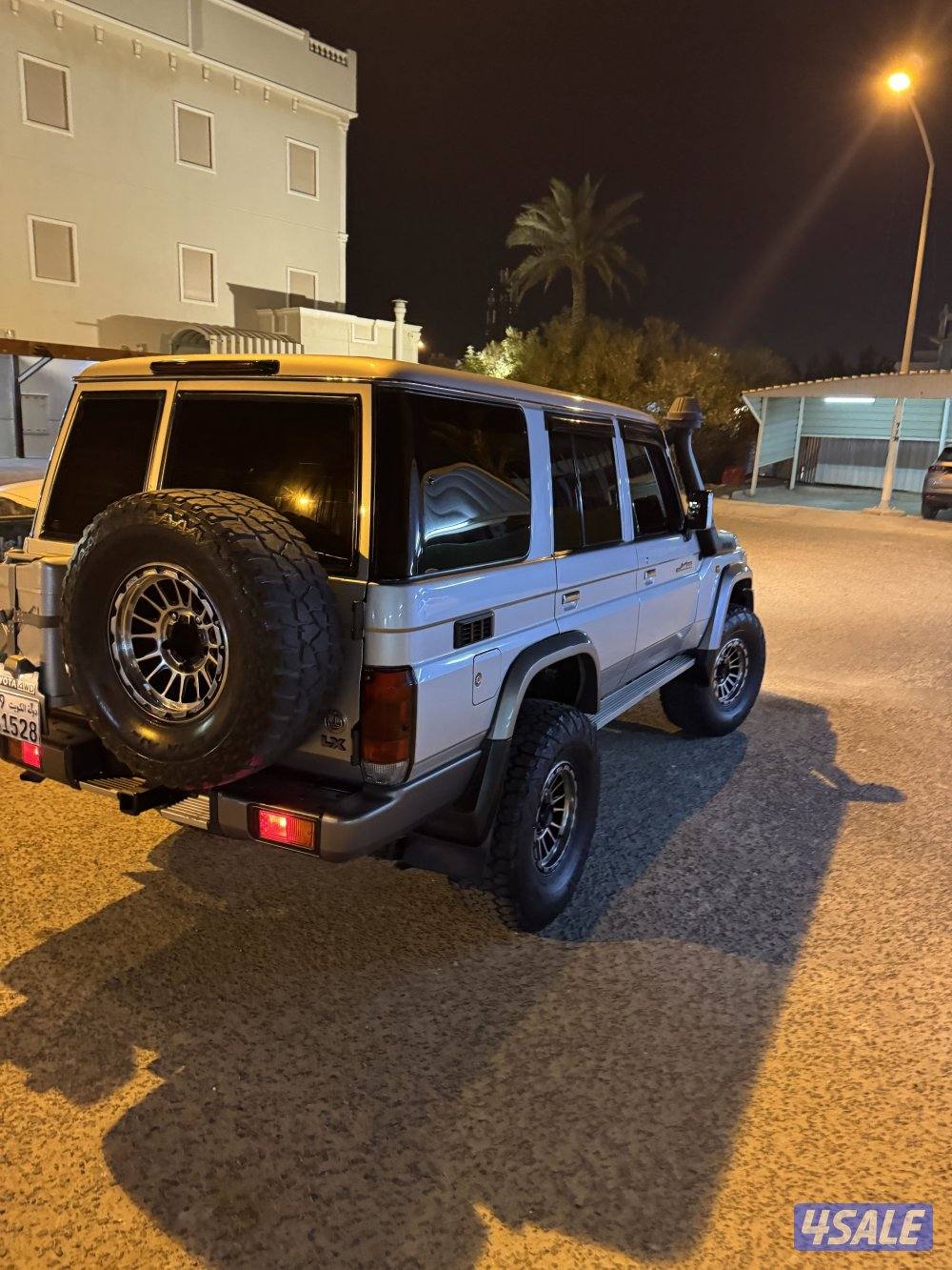 لاندكروزر نص قير عادي صبغ وكاله شرط الفحص ممشى قليل4
