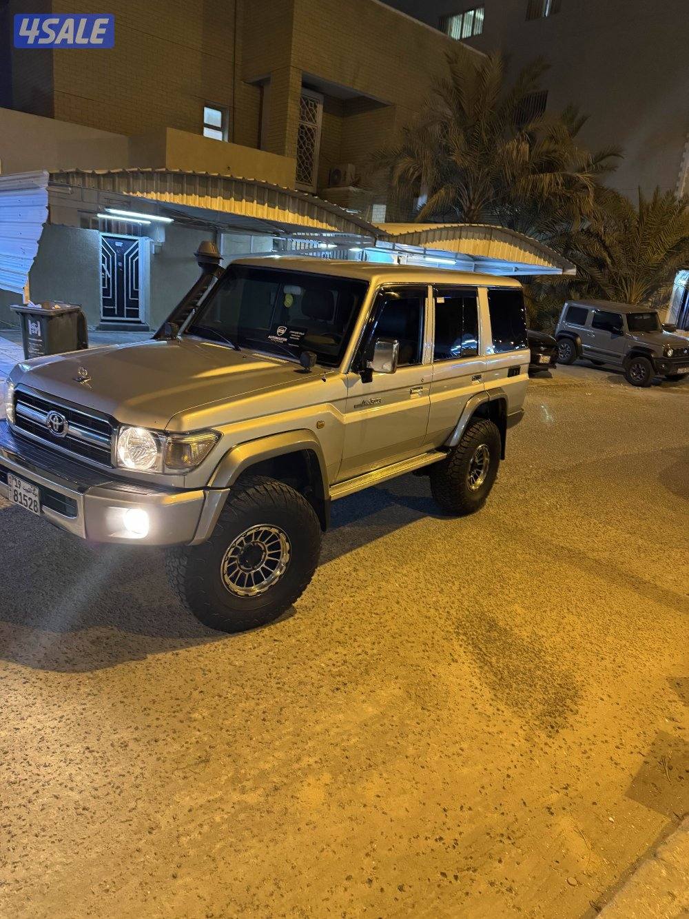 لاندكروزر نص قير عادي صبغ وكاله شرط الفحص ممشى قليل5